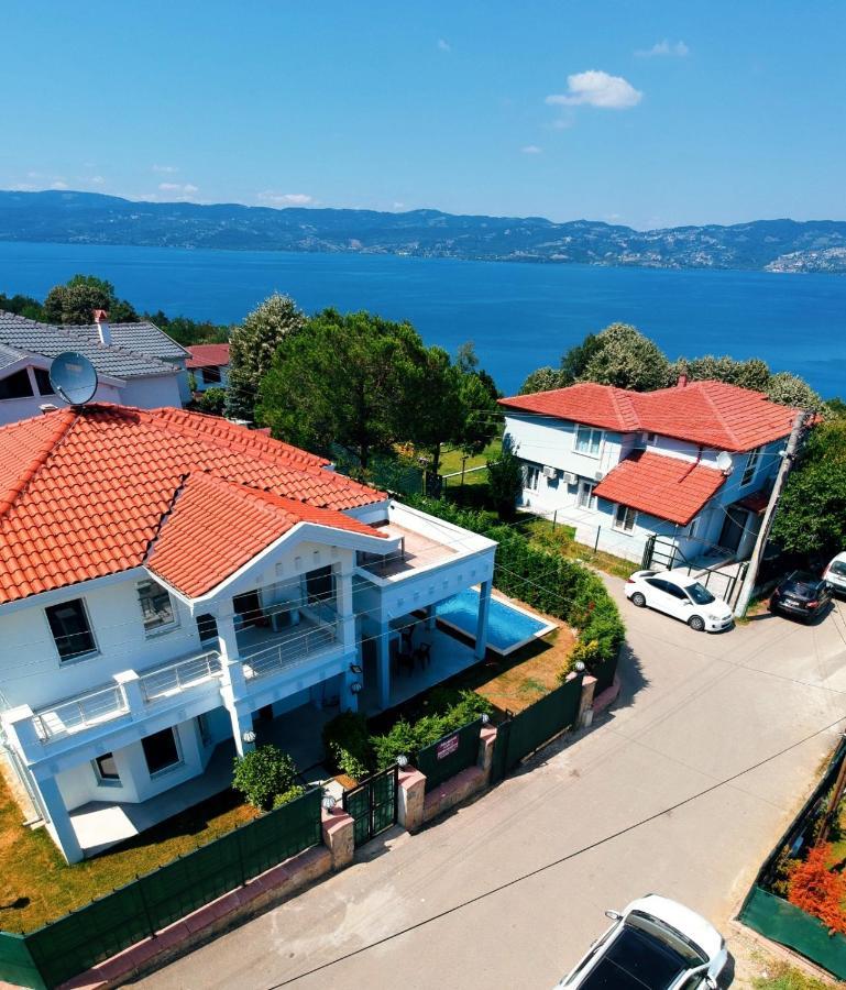 Sapanca Manzara Villa 2 Isitma Havuzlu Exterior foto